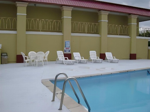 Americas Best Value Inn Weatherford, OK image 2