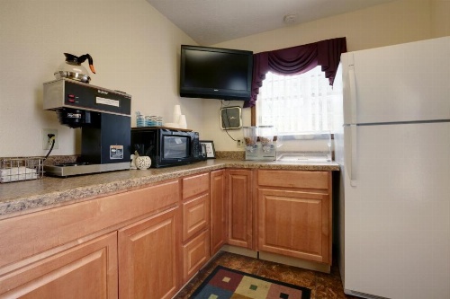 Americas Best Value Inn Weatherford, OK image 5