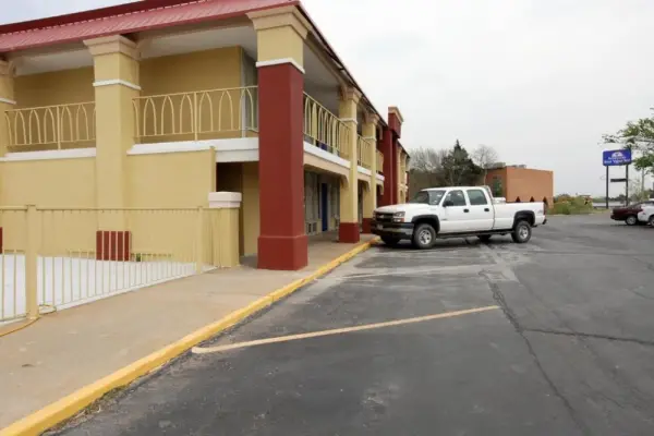 Americas Best Value Inn Weatherford, OK 8